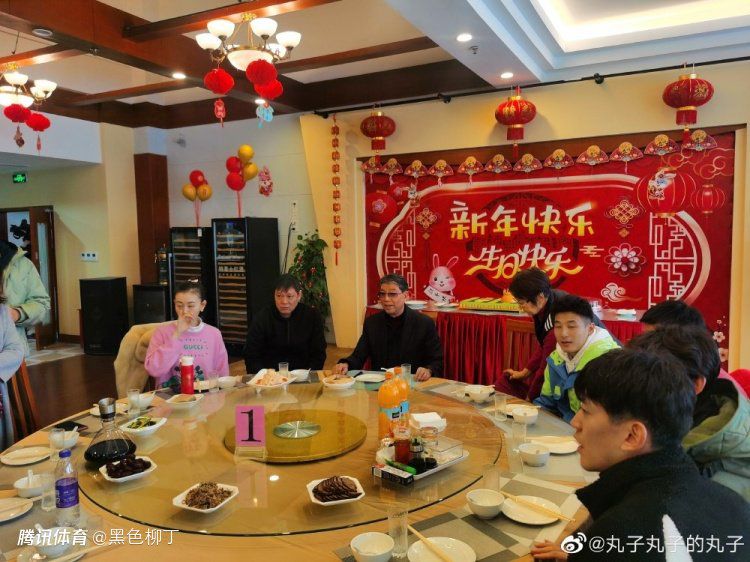 萧初然有些担忧地说：我就是怕你老给你看风水，万一哪天没看好，惹到别人怎么办？毕竟都是一些有头有脸的人物。